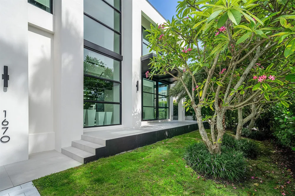 1670 E Terra Mar Drive Lauderdale By The Sea, FL 33062