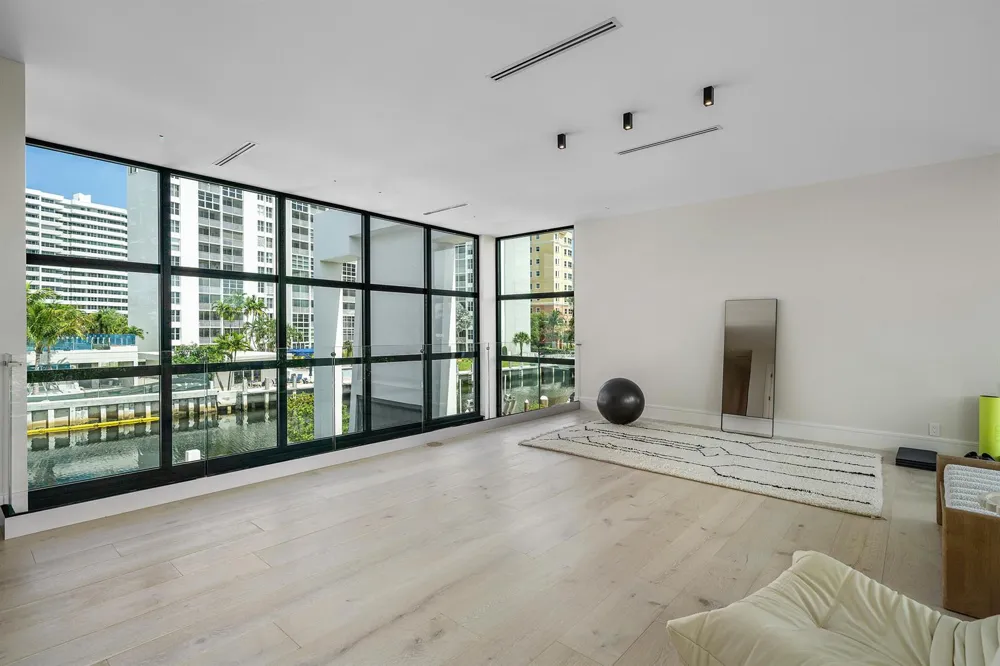 1670 E Terra Mar Drive Lauderdale By The Sea, FL 33062