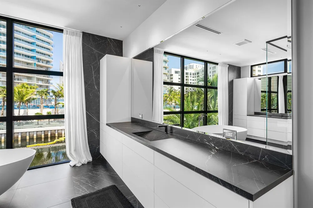 1670 E Terra Mar Drive Lauderdale By The Sea, FL 33062