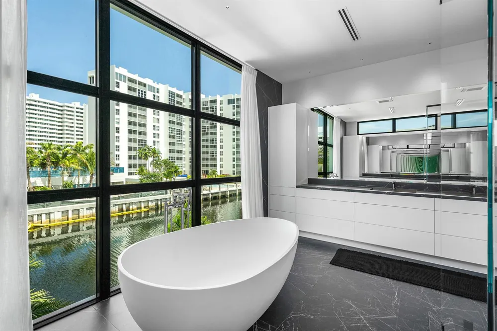 1670 E Terra Mar Drive Lauderdale By The Sea, FL 33062