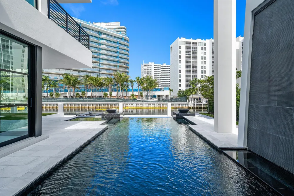 1670 E Terra Mar Drive Lauderdale By The Sea, FL 33062