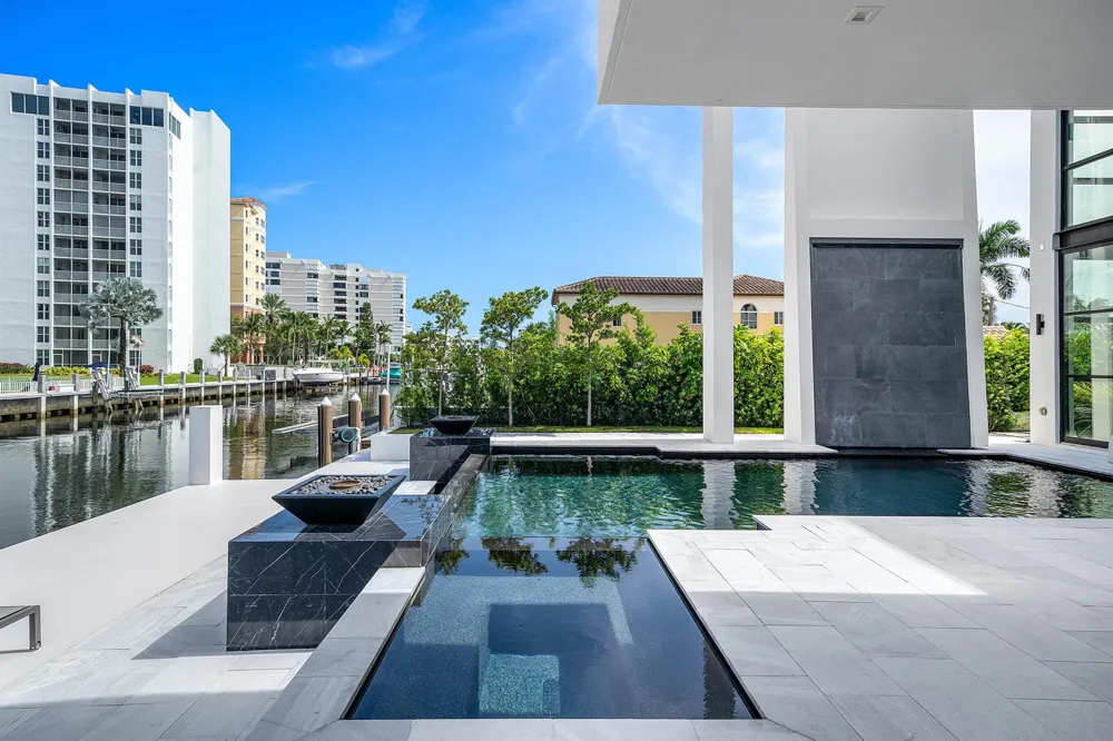 1670 E Terra Mar Drive Lauderdale By The Sea, FL 33062