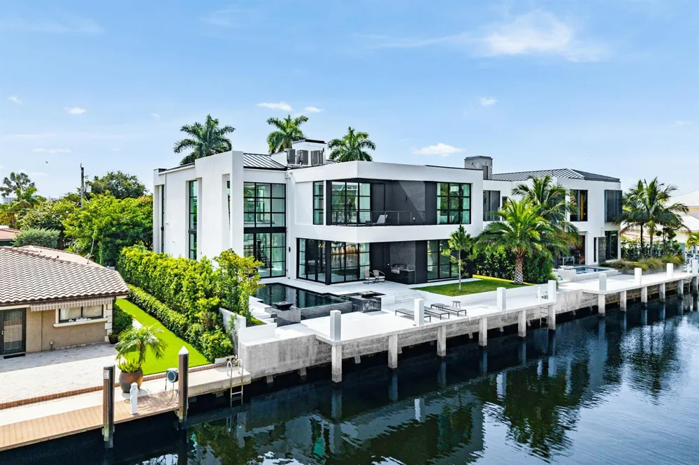 1670 E Terra Mar Drive Lauderdale By The Sea, FL 33062