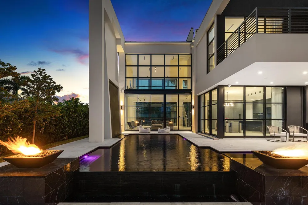 1670 E Terra Mar Drive Lauderdale By The Sea, FL 33062