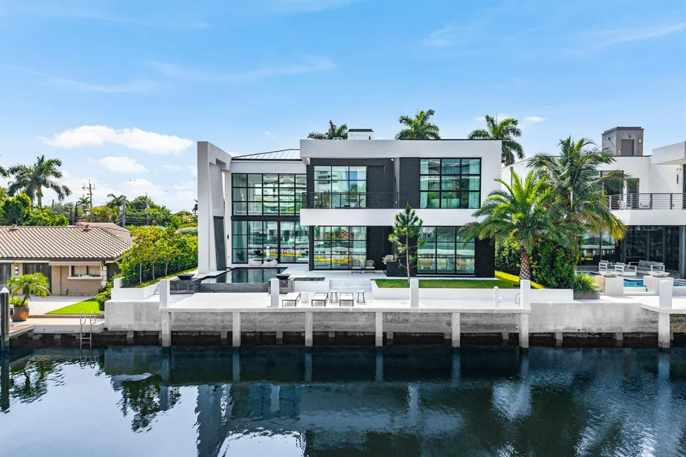 1670 E Terra Mar Drive Lauderdale By The Sea, FL 33062