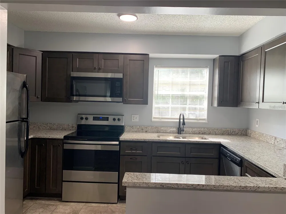 14402 REUTER STRASSE CIRCLE ##2 Tampa, FL 33613