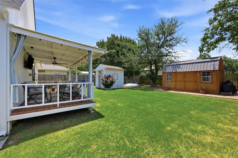 100 Buchanan Street Whitesboro, TX 76273