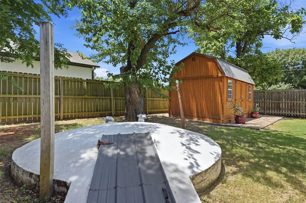 100 Buchanan Street Whitesboro, TX 76273