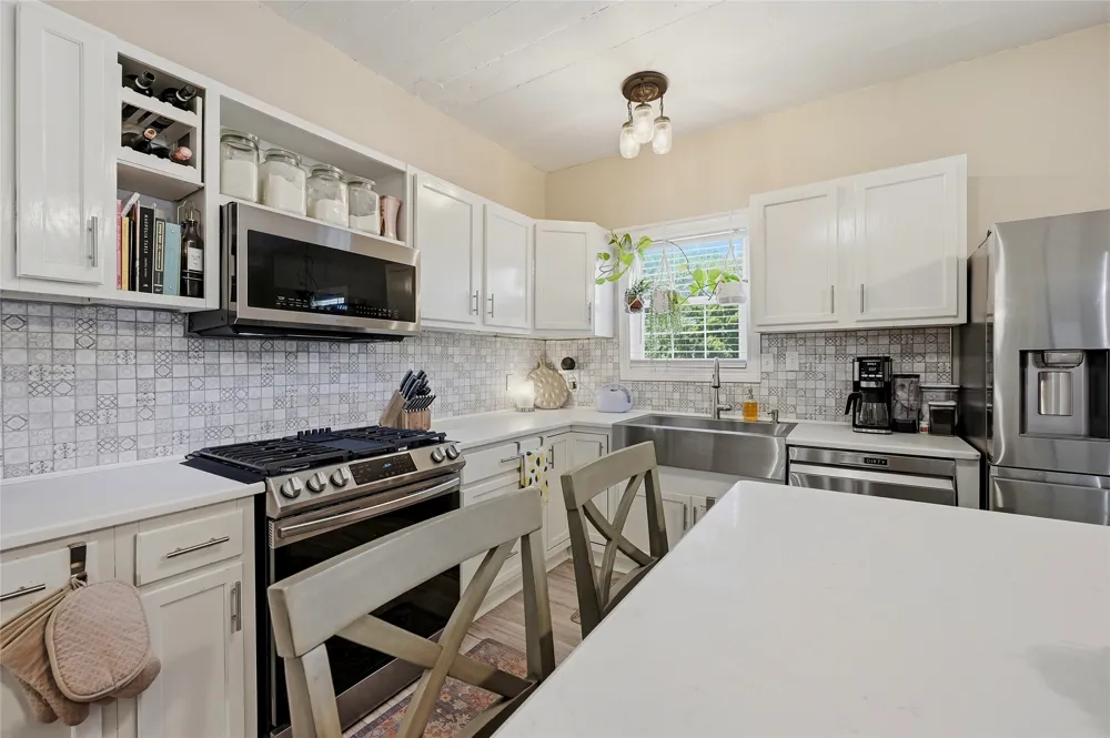 100 Buchanan Street Whitesboro, TX 76273