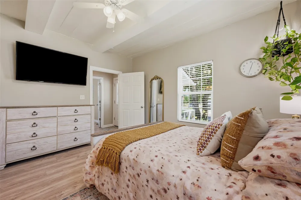 100 Buchanan Street Whitesboro, TX 76273