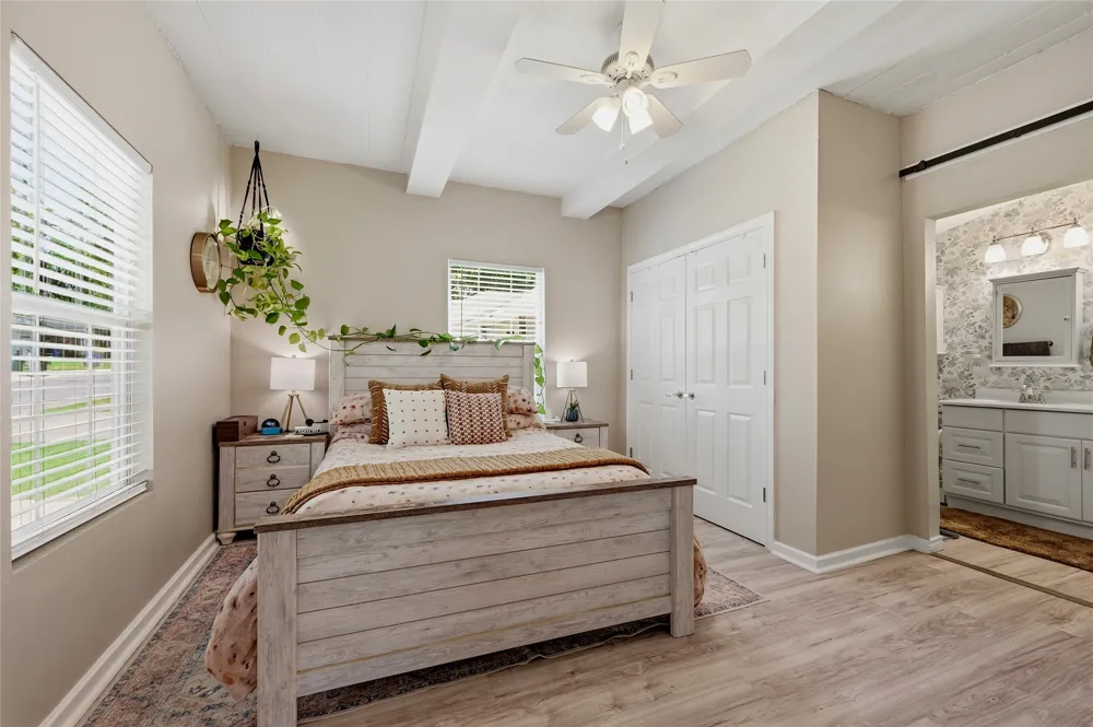 100 Buchanan Street Whitesboro, TX 76273