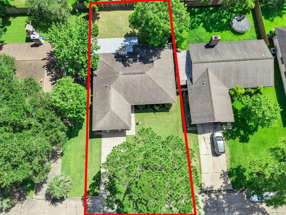 16811 Stardale Lane Friendswood, TX 77546