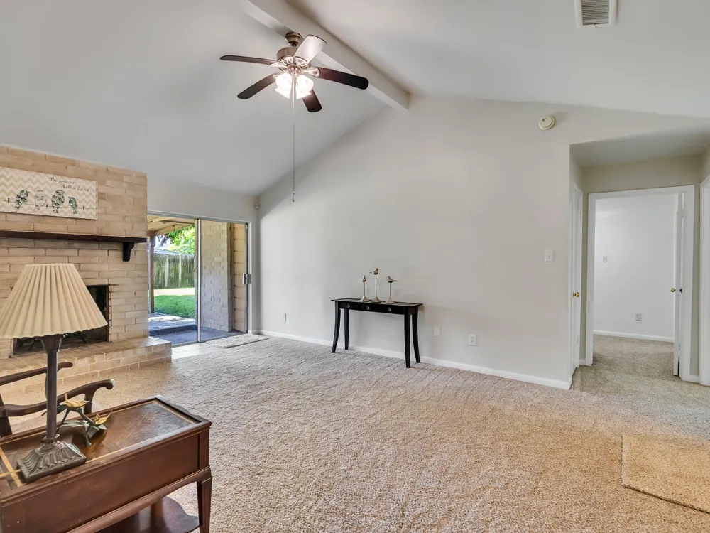 16811 Stardale Lane Friendswood, TX 77546