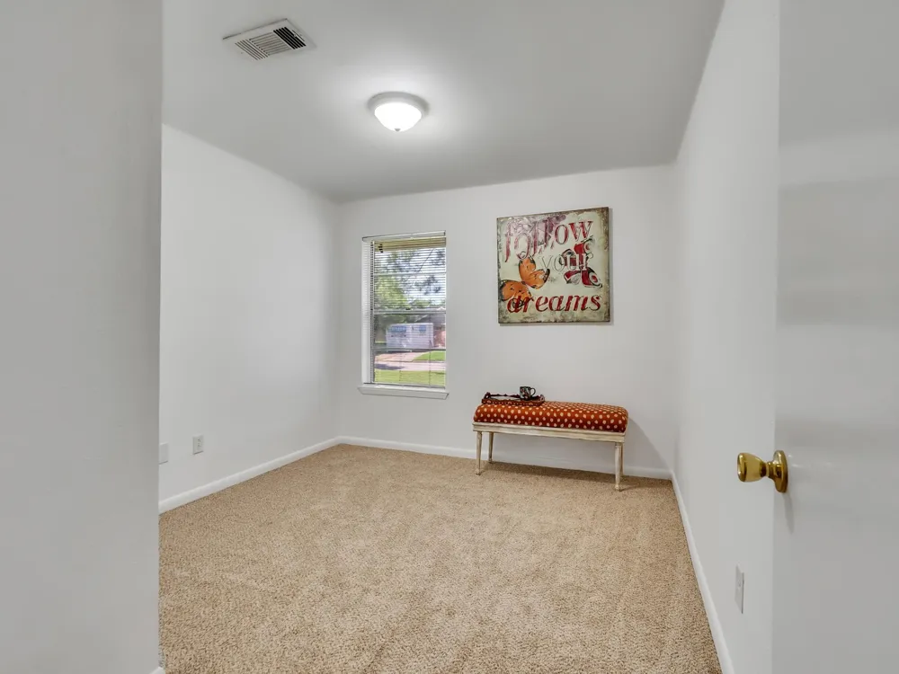 16811 Stardale Lane Friendswood, TX 77546