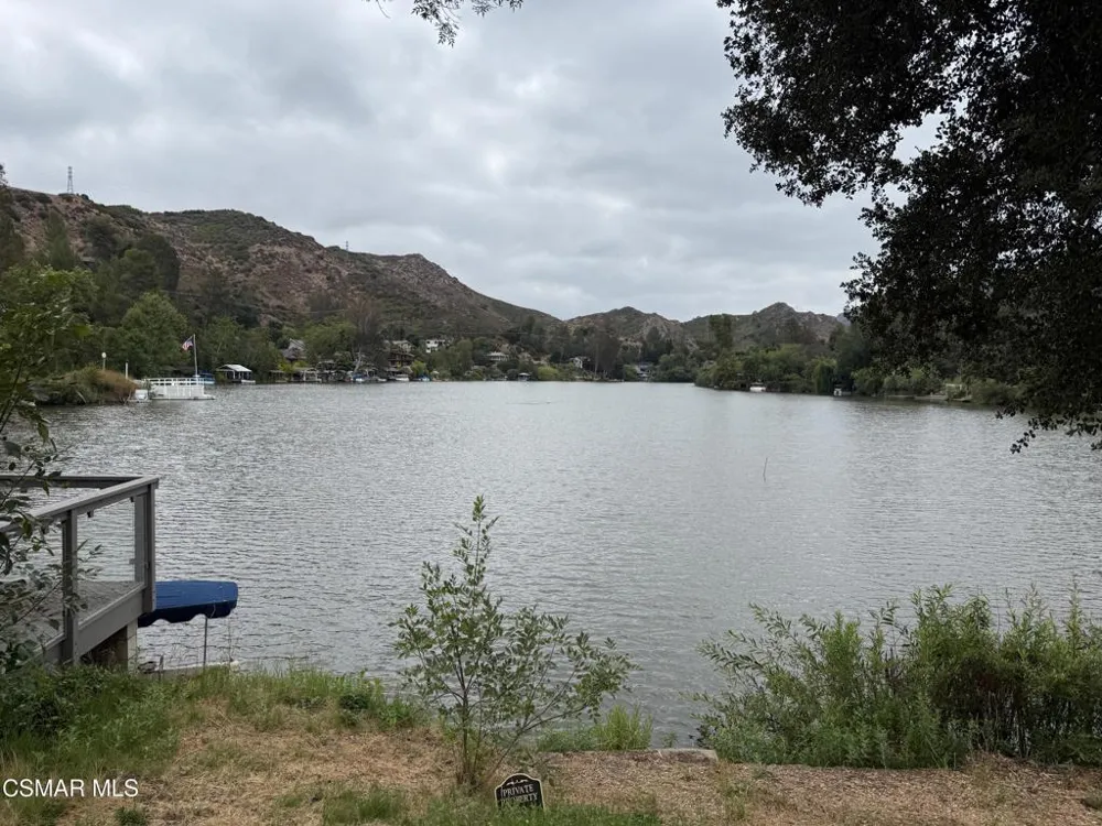 1616 Lookout Drive Agoura Hills, CA 91301