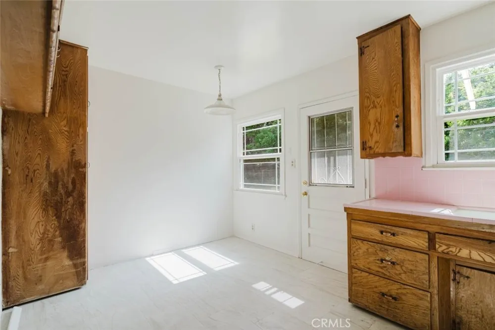 10826 Blucher Avenue Granada Hills, CA 91344