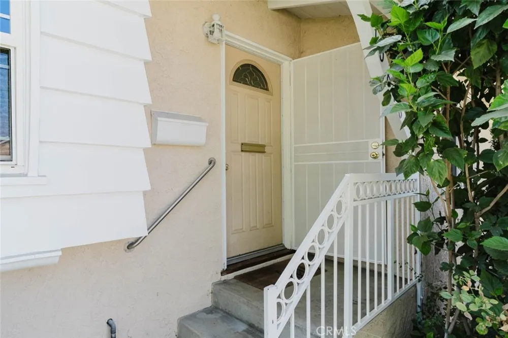 10826 Blucher Avenue Granada Hills, CA 91344