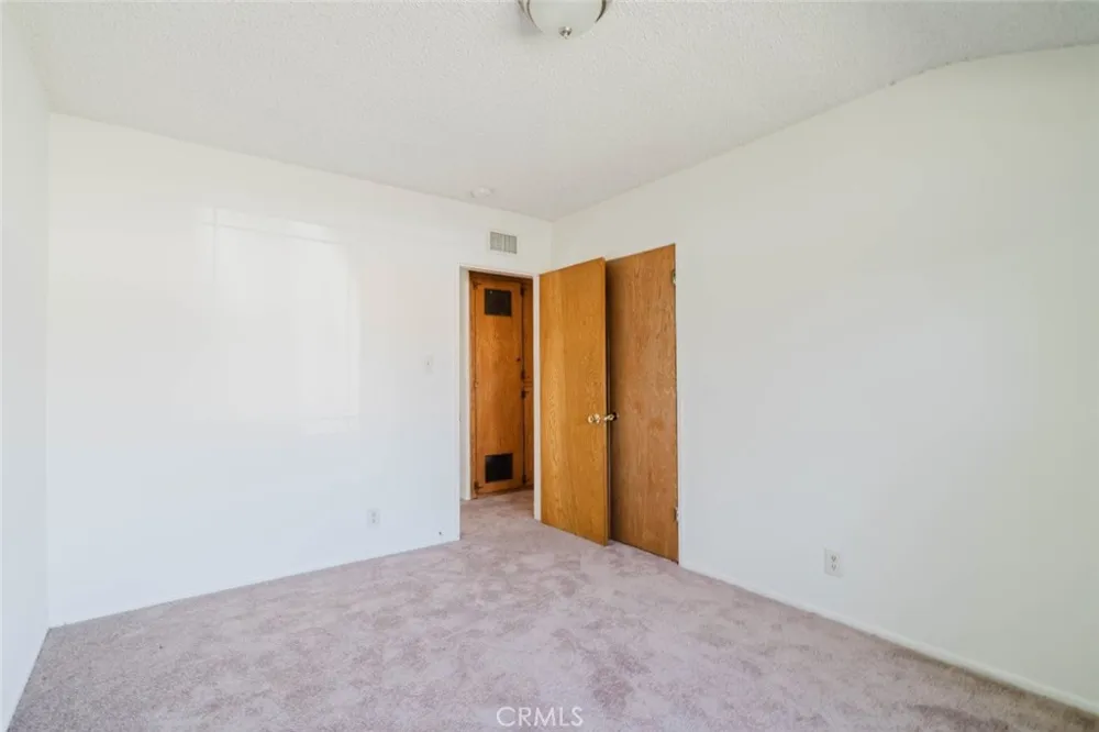 10826 Blucher Avenue Granada Hills, CA 91344