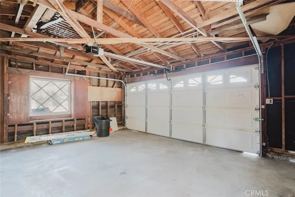 10826 Blucher Avenue Granada Hills, CA 91344