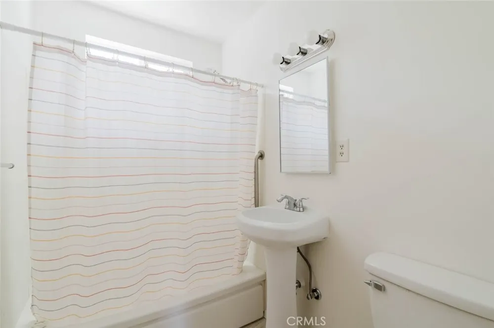 10826 Blucher Avenue Granada Hills, CA 91344