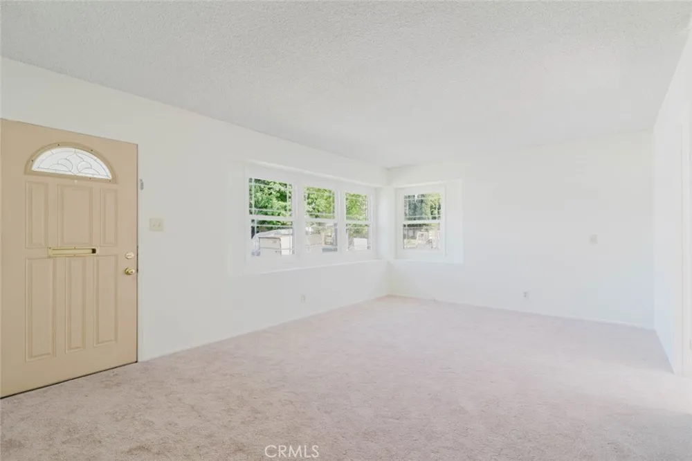10826 Blucher Avenue Granada Hills, CA 91344