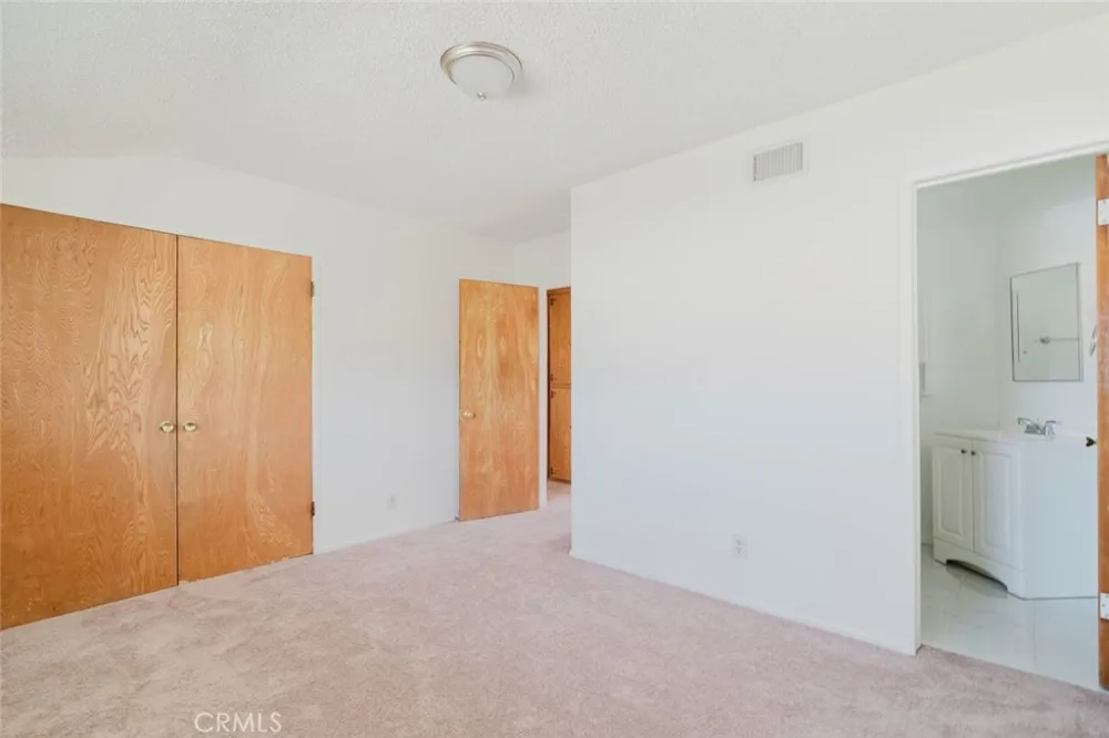 10826 Blucher Avenue Granada Hills, CA 91344