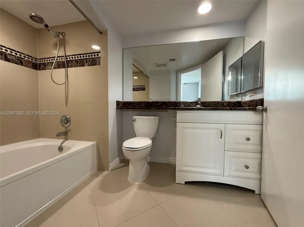 9201 Collins Ave #521 Surfside, FL 33154