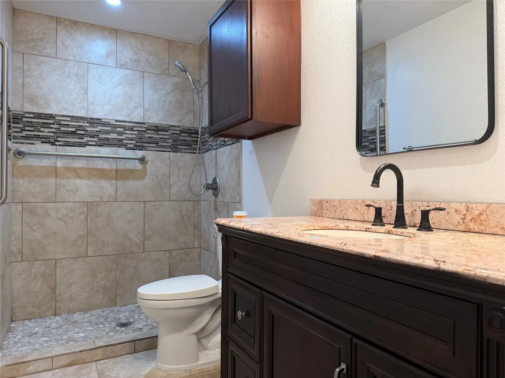 1060 Gardner Road Austin, TX 78721
