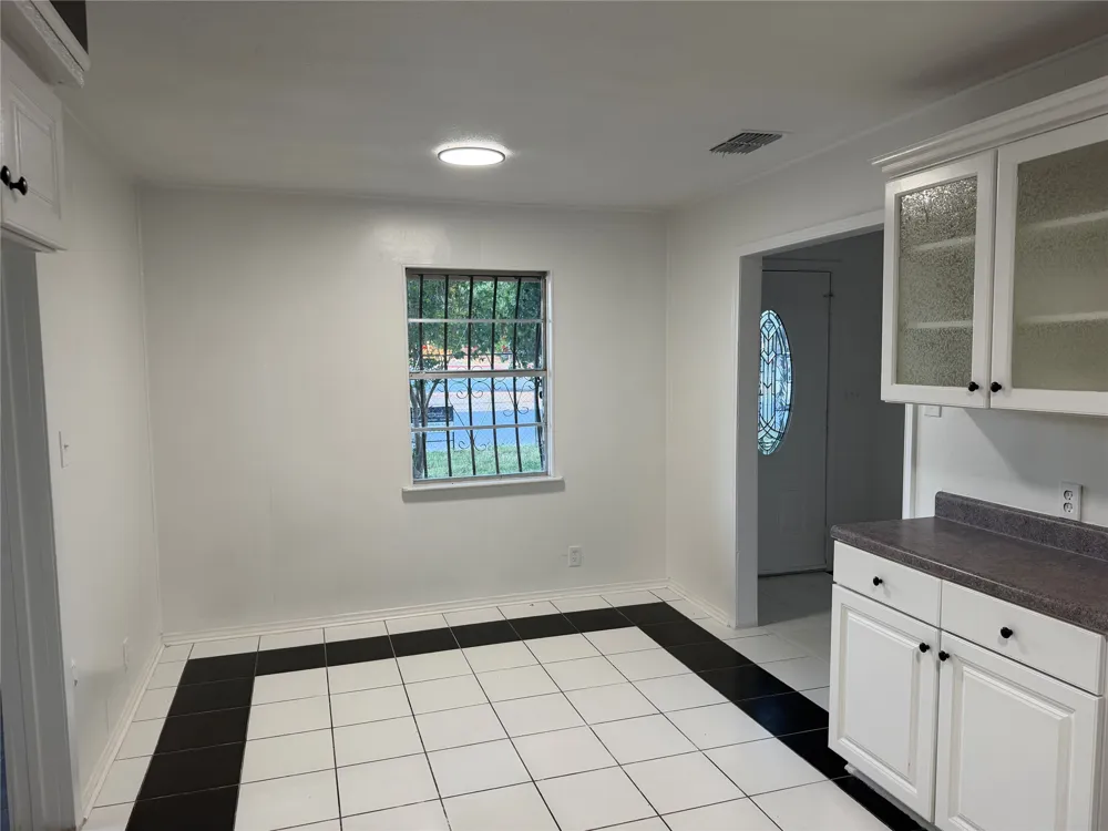 1060 Gardner Road Austin, TX 78721