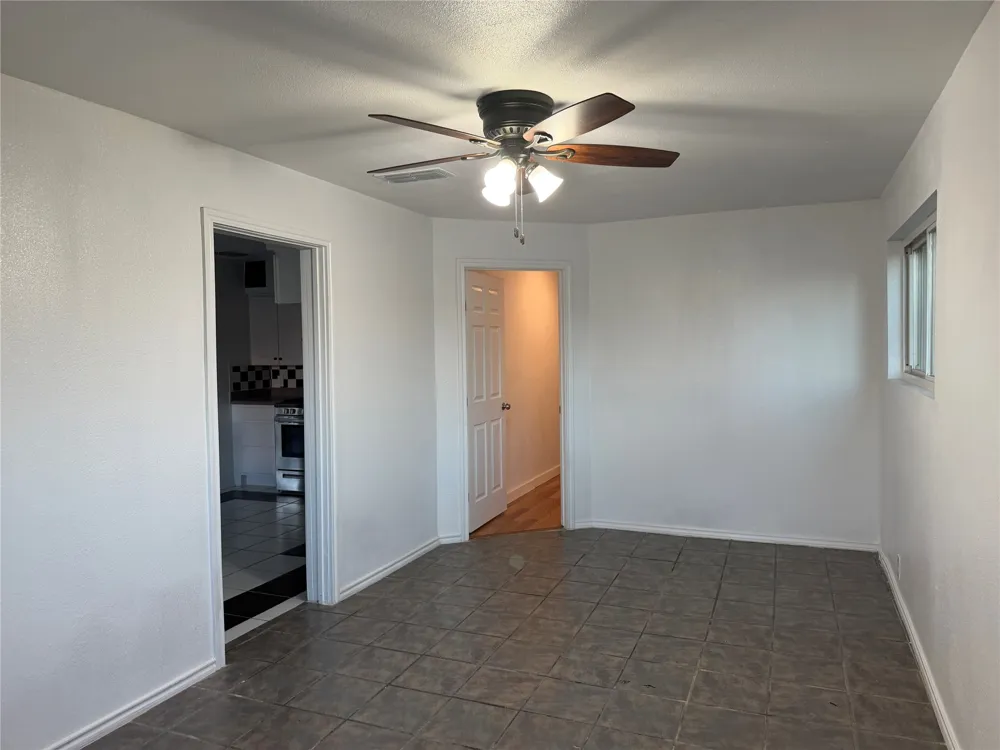 1060 Gardner Road Austin, TX 78721