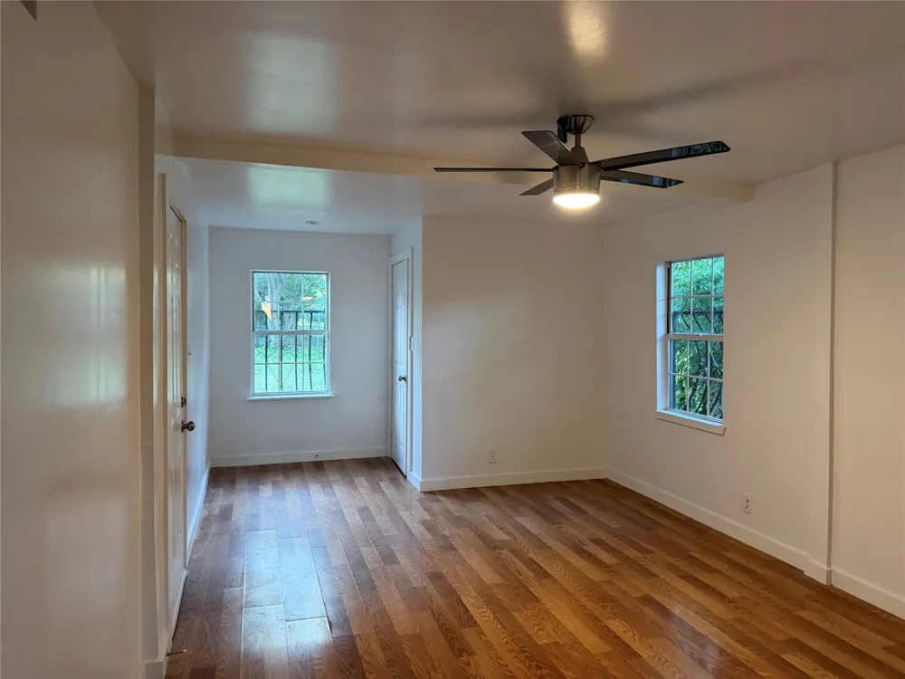 1060 Gardner Road Austin, TX 78721