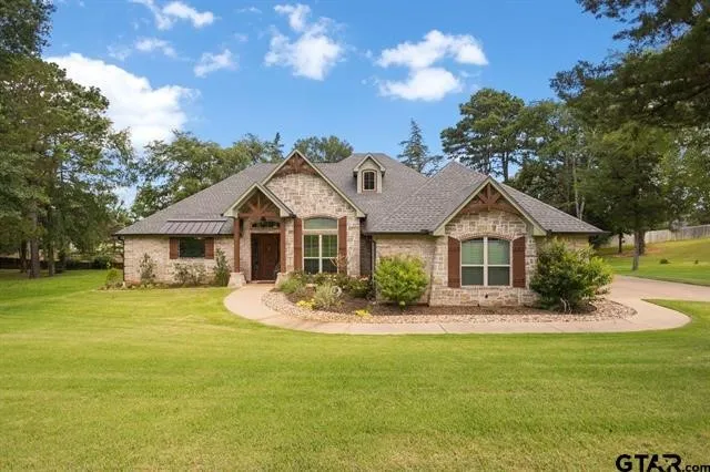 332 Hines Crossing Bullard, TX 75757