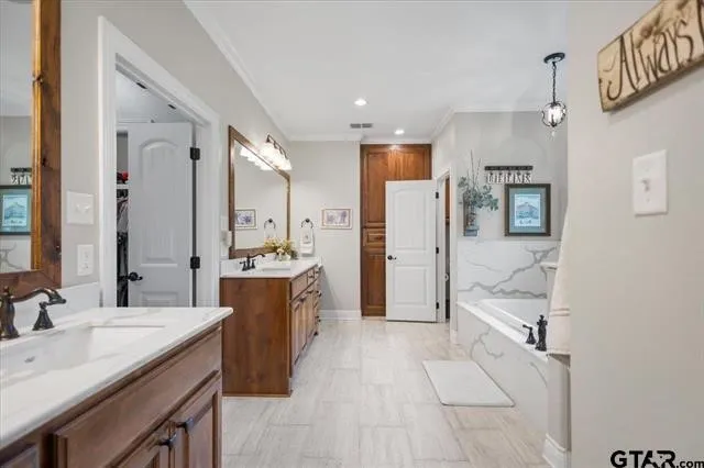 332 Hines Crossing Bullard, TX 75757