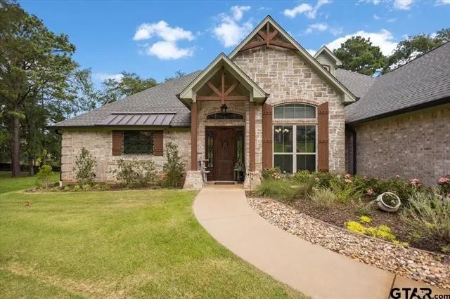 332 Hines Crossing Bullard, TX 75757