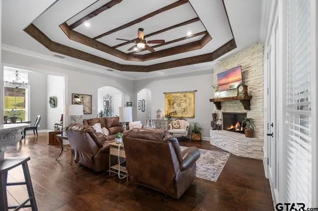 332 Hines Crossing Bullard, TX 75757