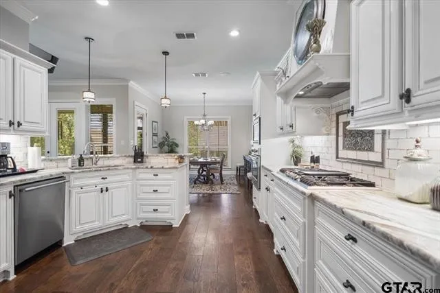 332 Hines Crossing Bullard, TX 75757