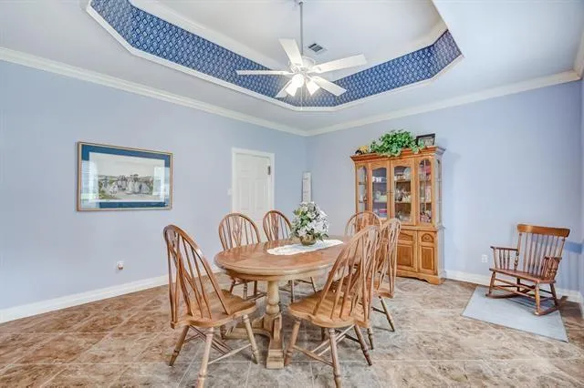 280 Brookhollow Street Vidor, TX 77662