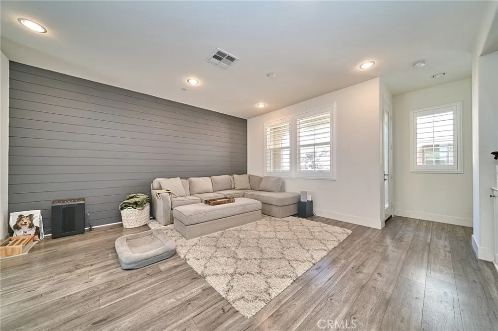 6331 Aquila Way Eastvale, CA 91752