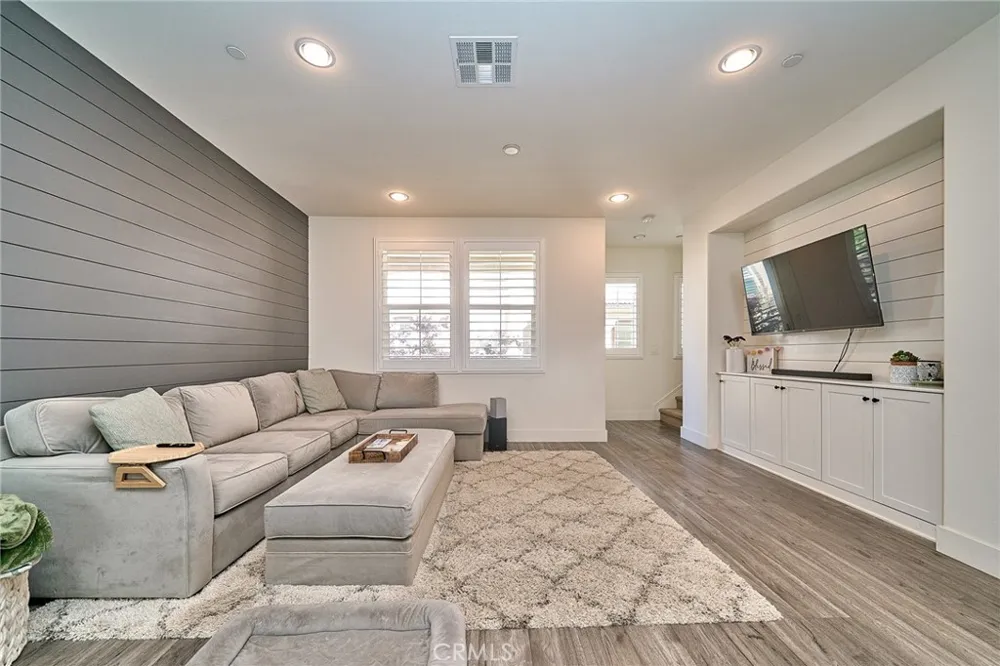 6331 Aquila Way Eastvale, CA 91752