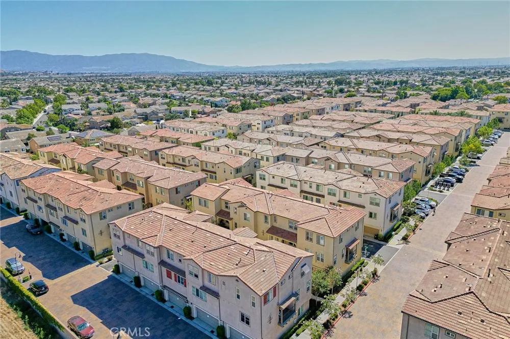 6331 Aquila Way Eastvale, CA 91752