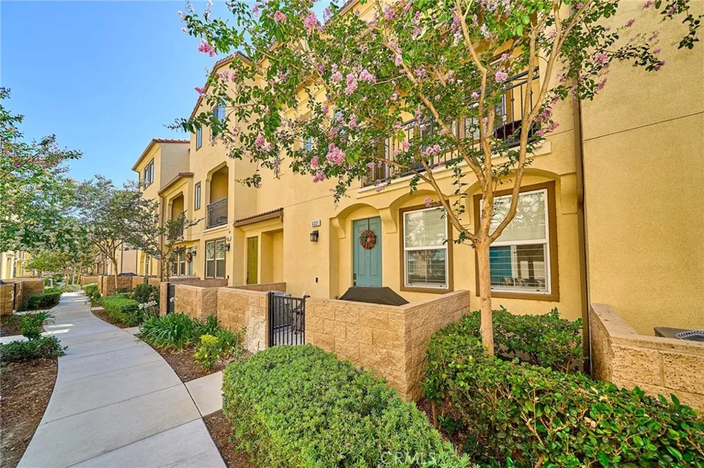 6331 Aquila Way Eastvale, CA 91752