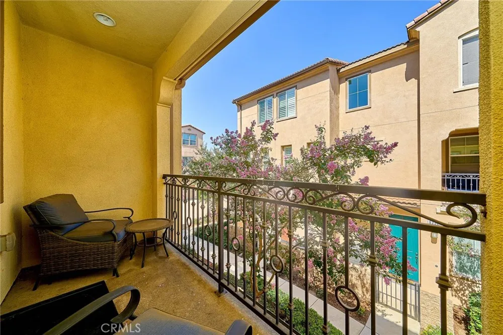 6331 Aquila Way Eastvale, CA 91752