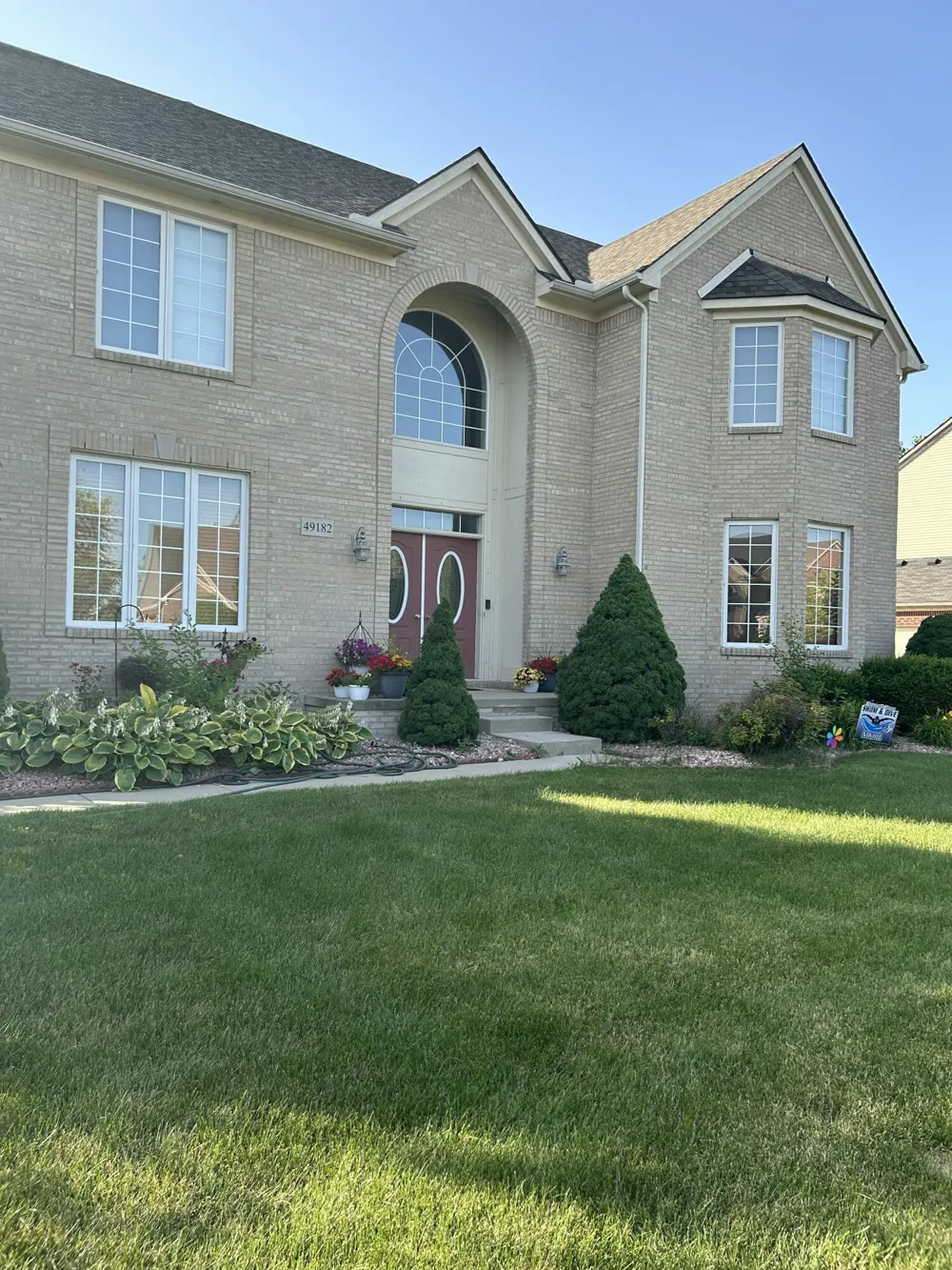 49182 Woodson Way Canton, MI 48187