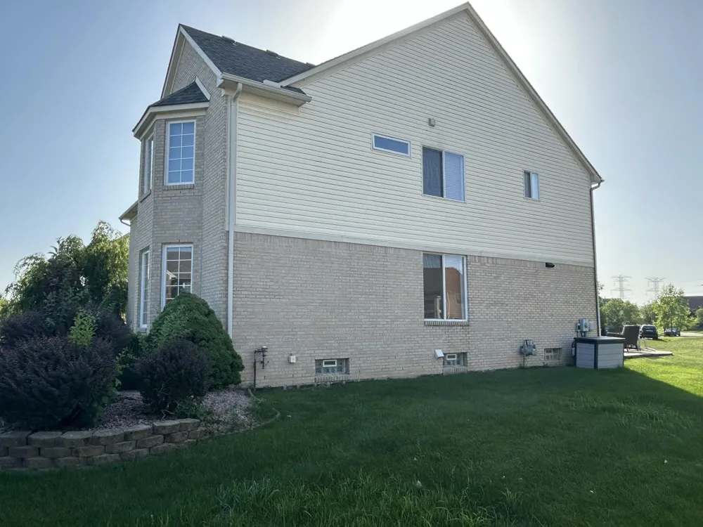 49182 Woodson Way Canton, MI 48187