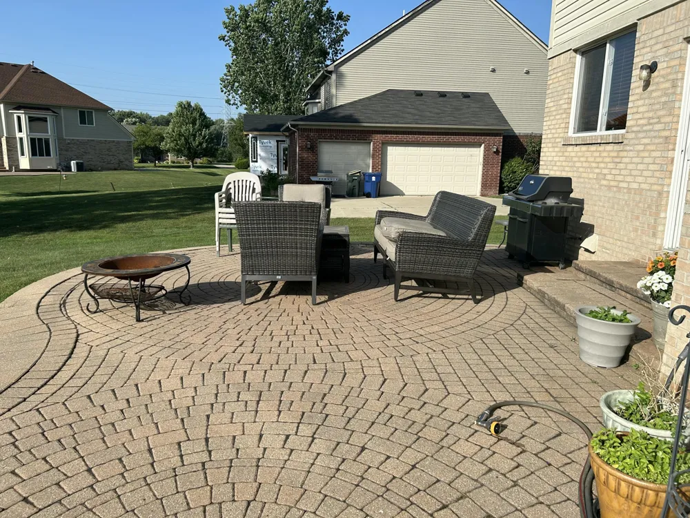 49182 Woodson Way Canton, MI 48187