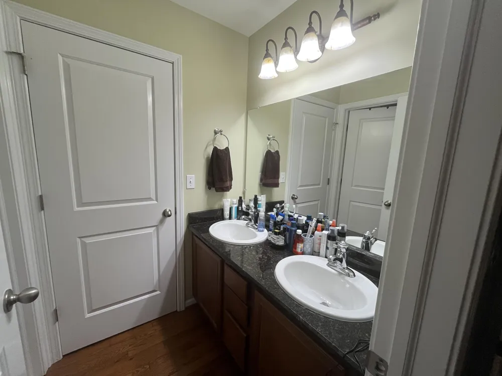 49182 Woodson Way Canton, MI 48187