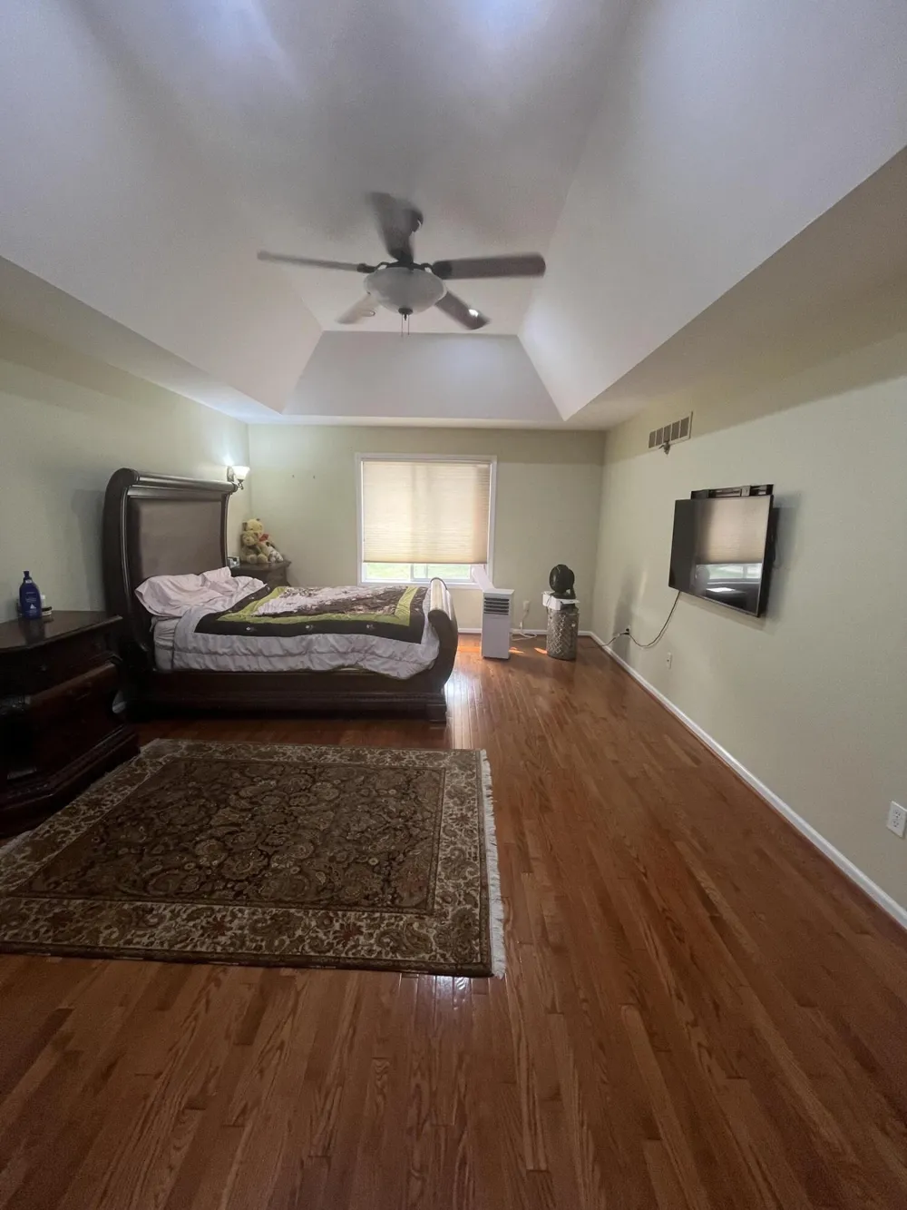 49182 Woodson Way Canton, MI 48187
