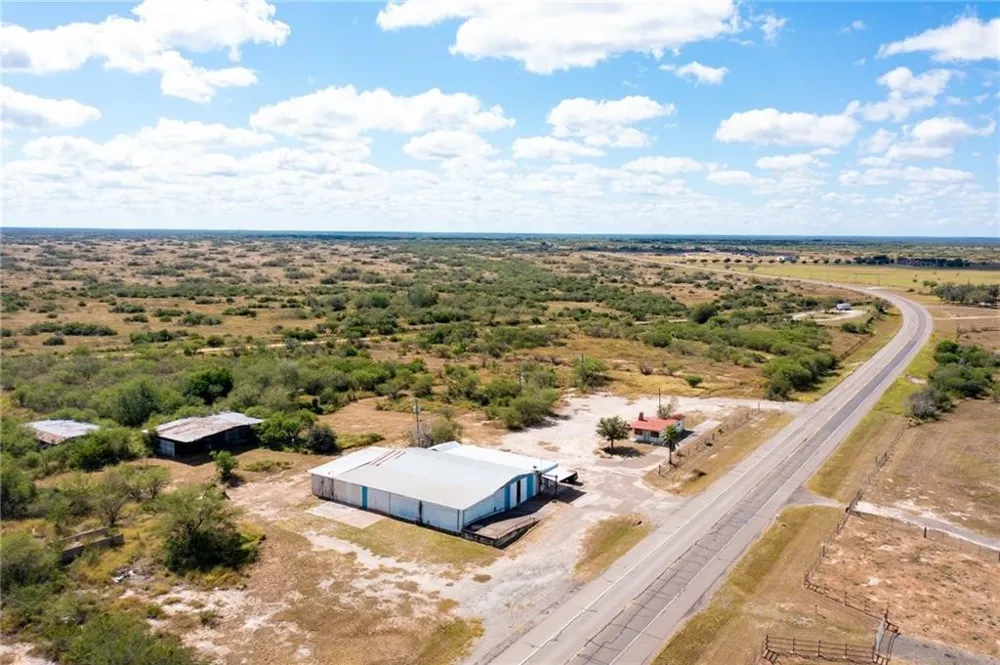 1055 S Smith Avenue Hebbronville, TX 78361