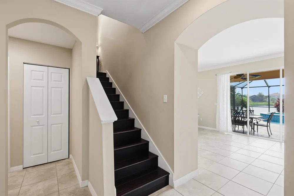 1517 Birdie Drive Naples, FL 34120
