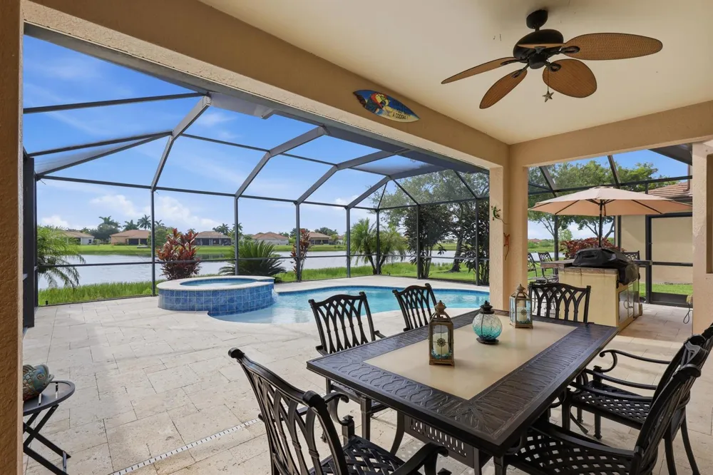 1517 Birdie Drive Naples, FL 34120